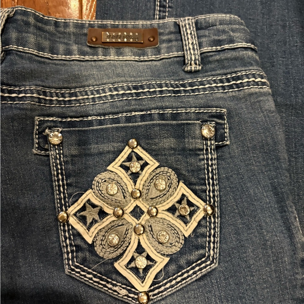 Vivi Diva Denim Bootcut stretch Jean with Rhinestone embellishments
